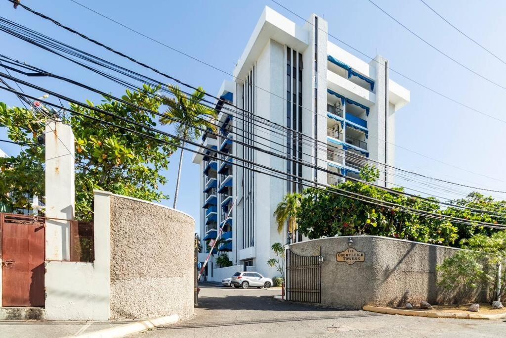 Edge La Vie Apartment